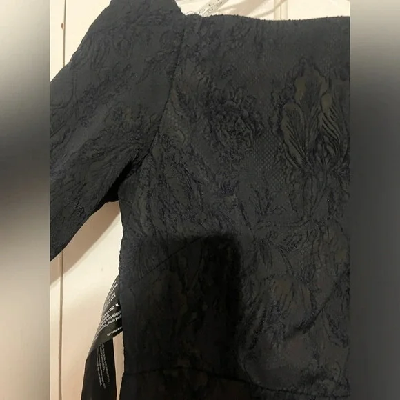 KAY UNGER JUDE COLUMN GOWN